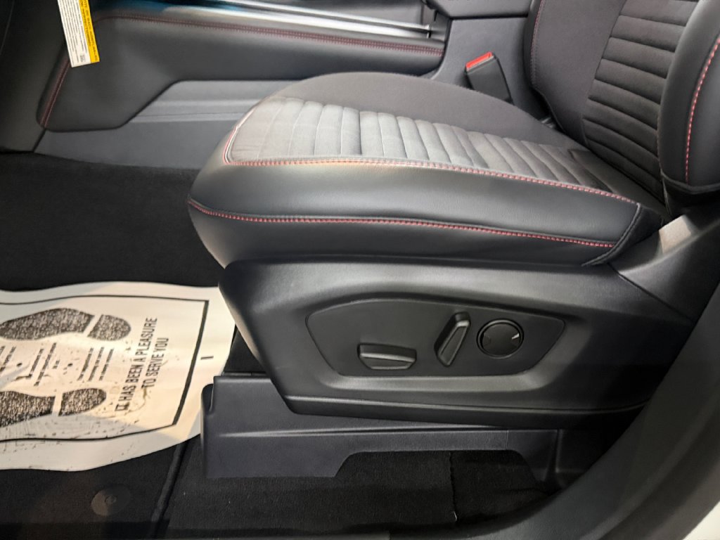 New 2027 Ford Explorer ST-Line w/ Premium Package AWD/4WD image 12