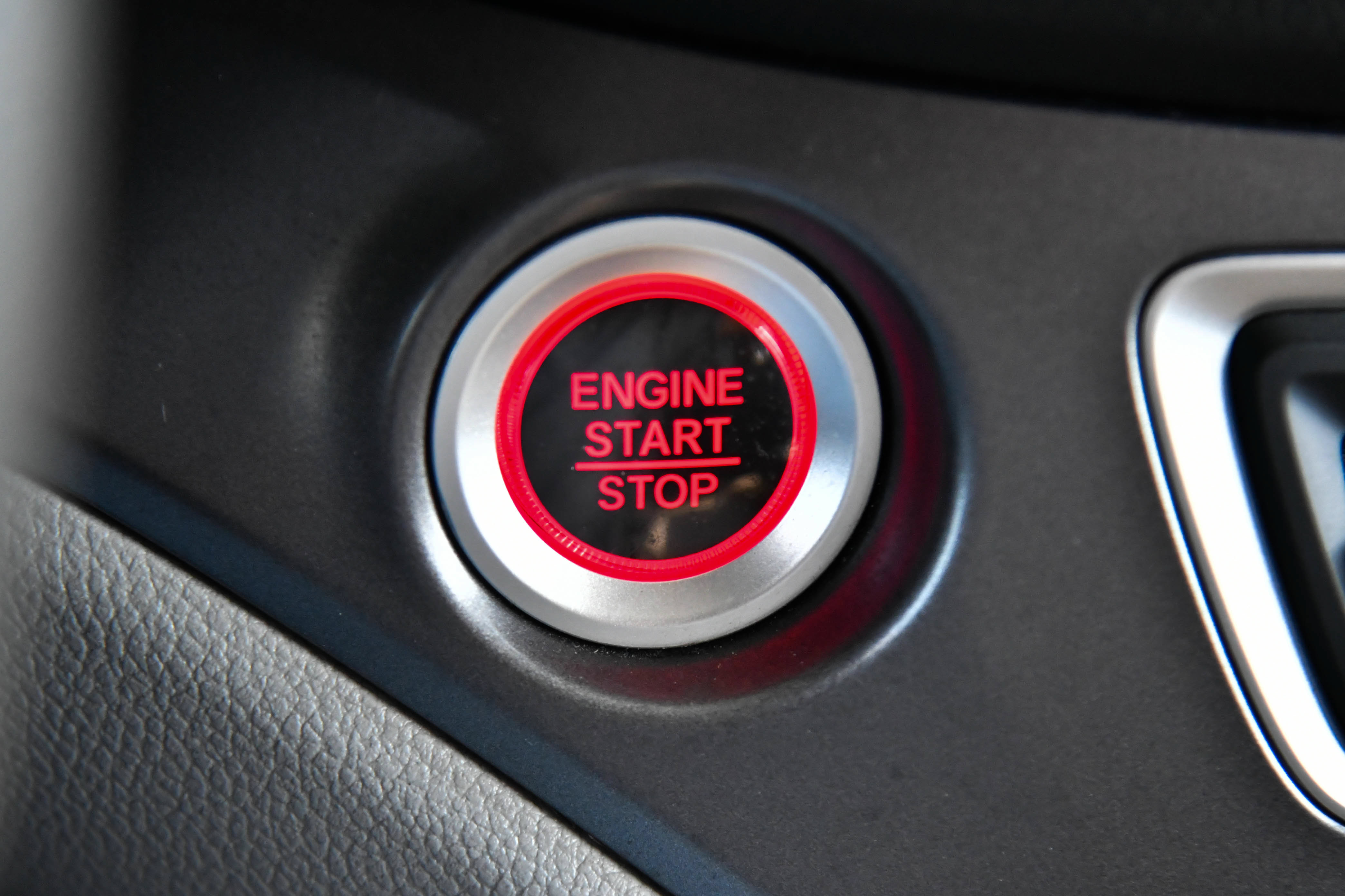 Used 2021 Honda Pilot EX image 32