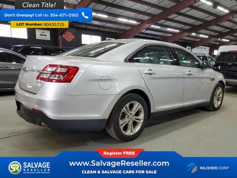 Used 2016 Ford Taurus SE FWD image 4
