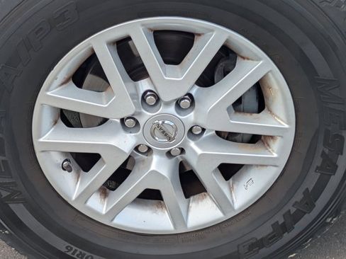 Used 2018 Nissan Frontier SV AWD/4WD image 15
