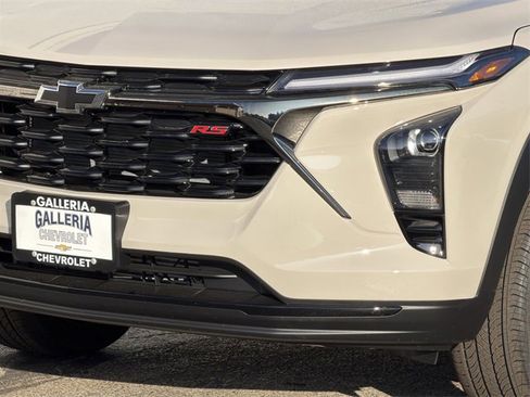 New 2026 Chevrolet Trax RS w/ Sunroof Package image 7