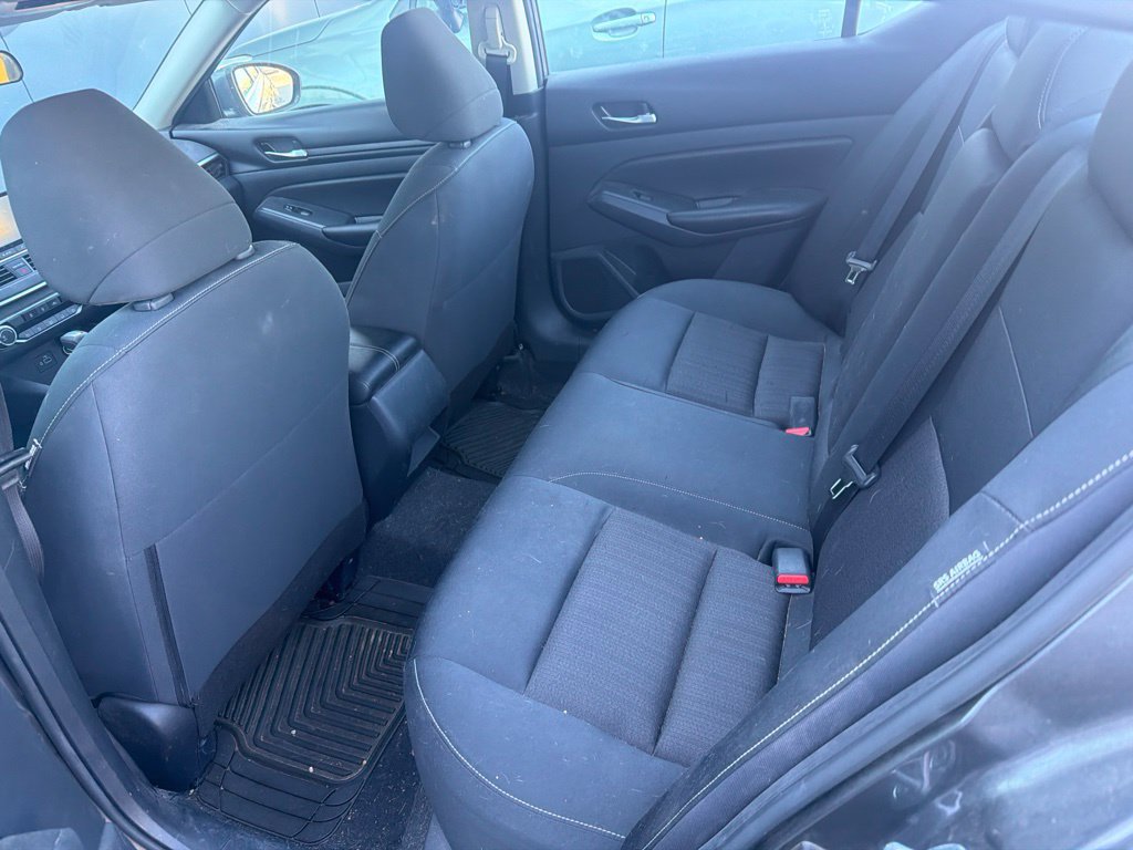 Used 2022 Nissan Altima 2.5 S FWD image 9