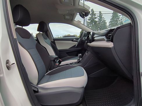 New 2025 Volkswagen Taos S image 30