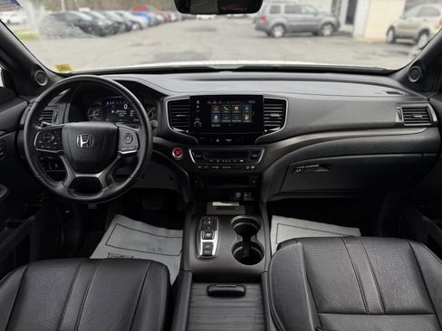 Certified 2023 Honda Passport TrailSport image 24