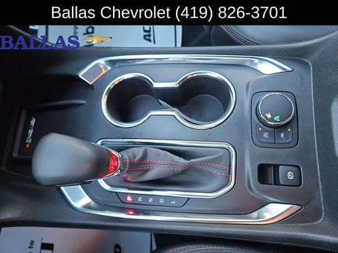 Certified 2023 Chevrolet Traverse RS image 16