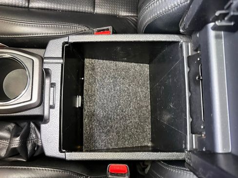 Used 2020 Toyota Tacoma TRD Off-Road image 40