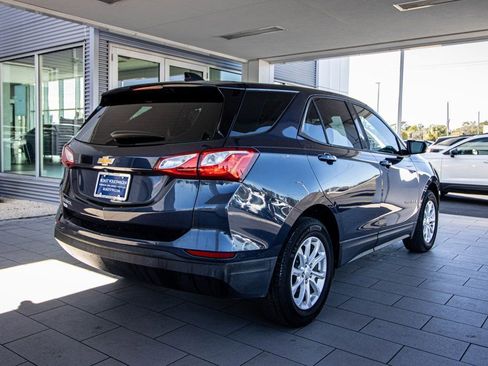 Used 2019 Chevrolet Equinox LS image 18
