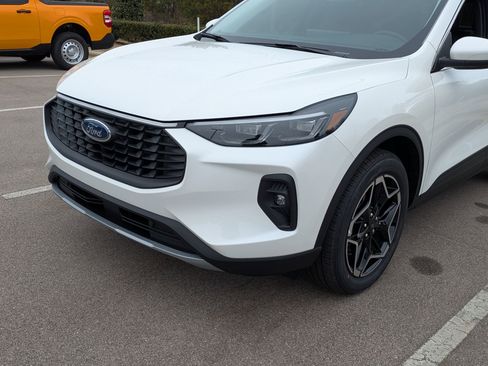 New 2026 Ford Escape Platinum w/ Equipment Group 601A image 10