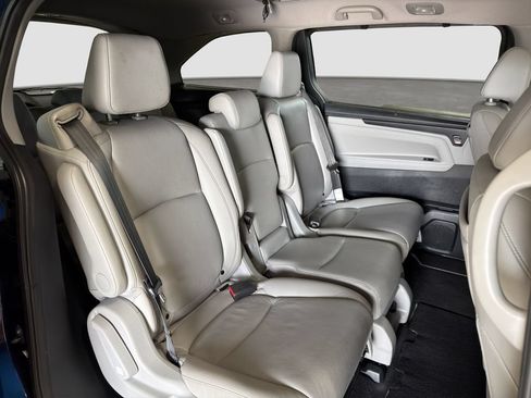 Used 2023 Honda Odyssey Touring image 8