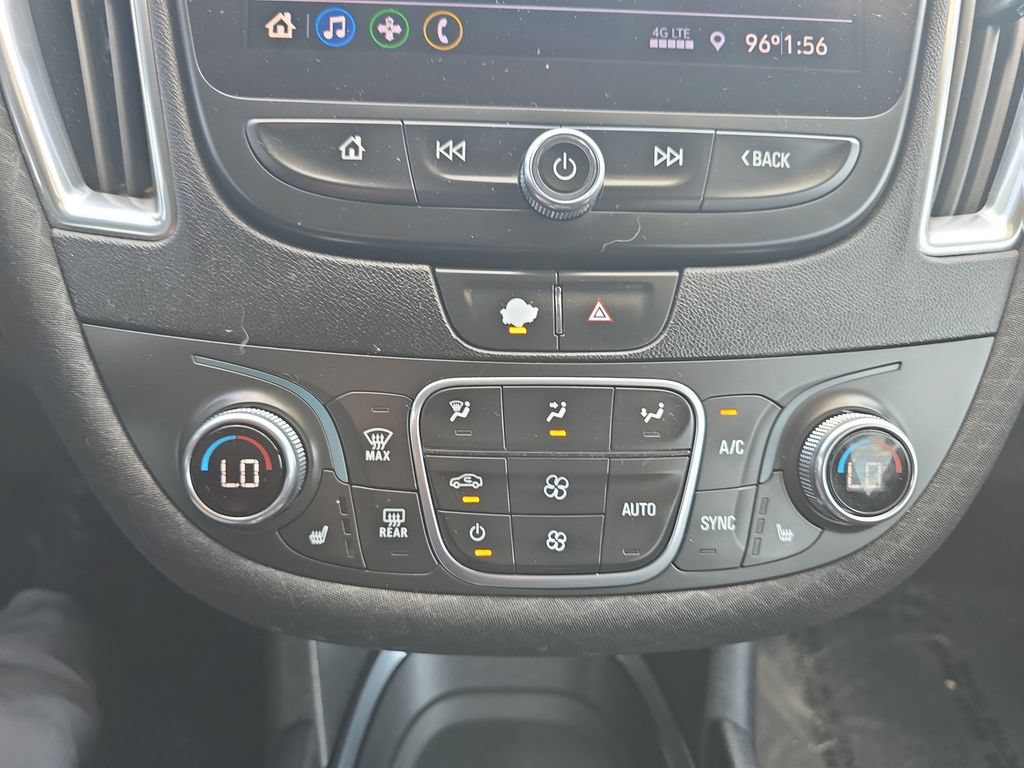 Used 2020 Chevrolet Malibu LT FWD image 23