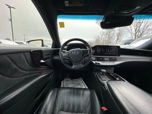 Used 2021 Lexus LS 500 AWD w/ Interior Upgrade Package image 18