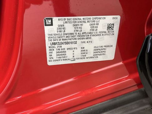 New 2025 Buick Envision Sport Touring image 39