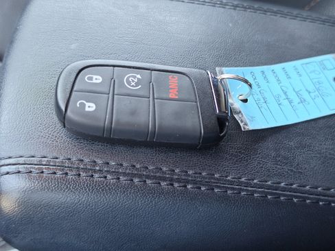 Used 2023 Jeep Compass Latitude w/ Sun and Sound Group AWD/4WD image 40