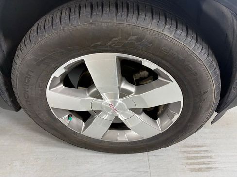 Used 2011 GMC Acadia SLT image 10