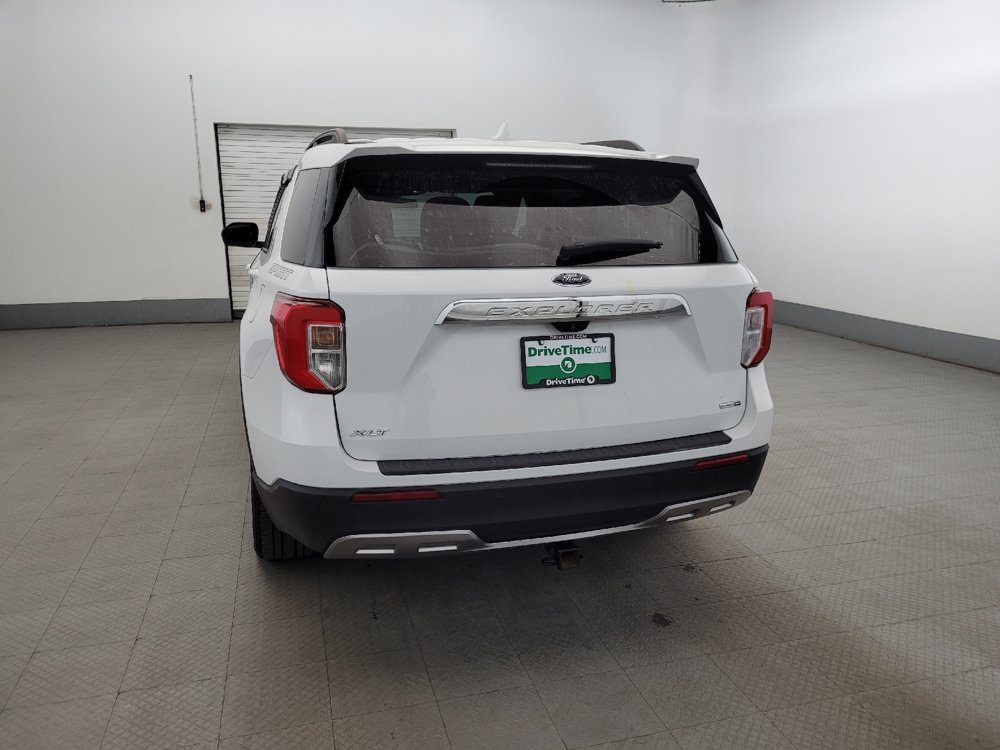 Used 2020 Ford Explorer XLT w/ Equipment Group 202A AWD/4WD image 6
