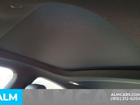 Used 2025 Mercedes-Benz CLA 250 4MATIC image 17