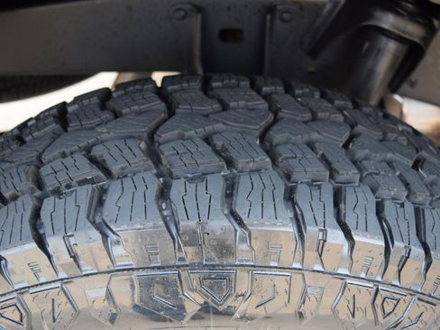 Used 2018 Toyota Tacoma SR5 image 28