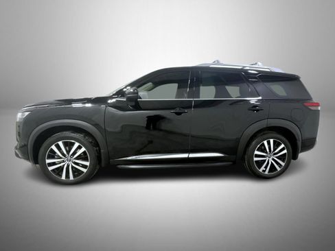 Used 2023 Nissan Pathfinder Platinum image 7