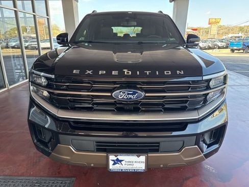 Used 2026 Ford Expedition King Ranch image 2