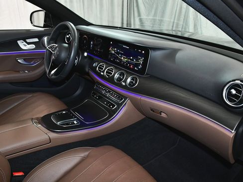 Used 2023 Mercedes-Benz E 350 4MATIC Sedan image 61