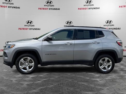 Used 2024 Jeep Compass Latitude AWD/4WD image 6