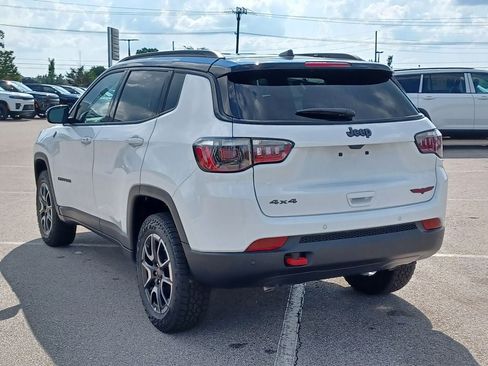 New 2026 Jeep Compass Trailhawk AWD/4WD image 3