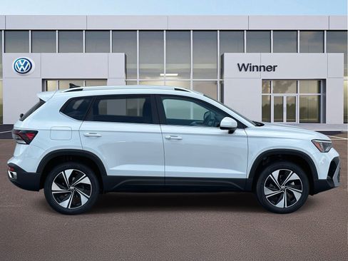 New 2025 Volkswagen Taos SE image 6