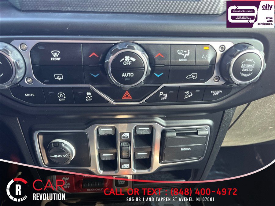 Used 2020 Jeep Wrangler Unlimited Rubicon w/ LED Lighting Group AWD/4WD image 19