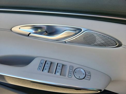 Used 2023 Genesis GV70 2.5T image 16