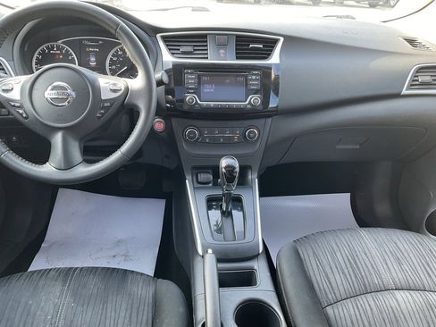Used 2017 Nissan Sentra SV w/ Style Package image 12