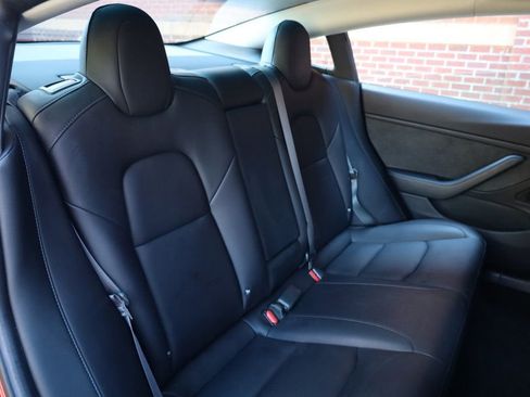 Used 2018 Tesla Model 3 Long Range image 24