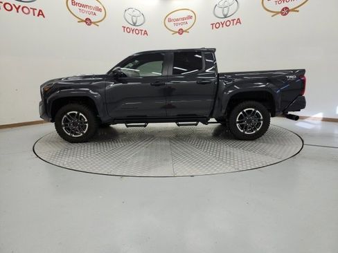 Certified 2025 Toyota Tacoma TRD Sport image 5