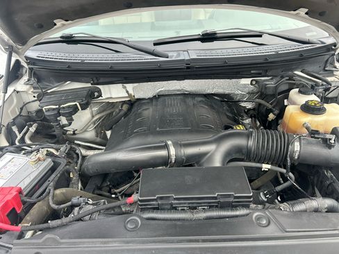 Used 2013 Ford F150 Lariat w/ Lariat Chrome Pkg image 16