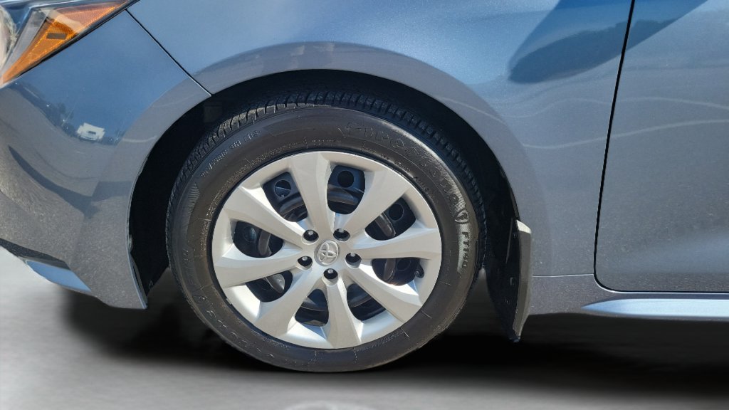 Certified 2025 Toyota Corolla LE FWD image 24