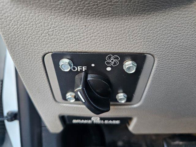 Used 2018 Ford F550 2WD Regular Cab Super Duty image 13