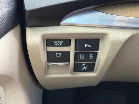 Used 2020 Acura MDX FWD w/ Technology Package image 20
