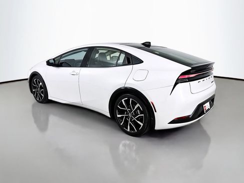 Certified 2024 Toyota Prius Prime Premium FWD image 6