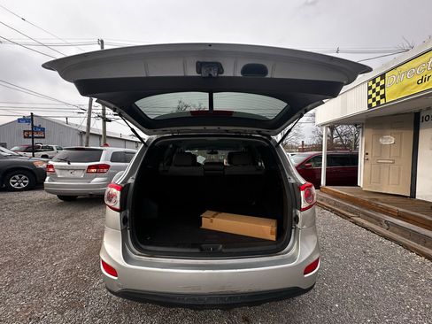 Used 2011 Hyundai Santa Fe SE image 11
