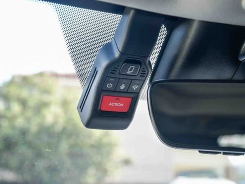 Used 2023 Toyota Sequoia Limited image 31