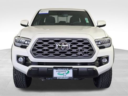 Used 2023 Toyota Tacoma TRD Off-Road AWD/4WD image 2