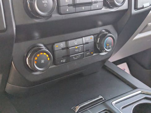 Used 2020 Ford F150 XL image 25