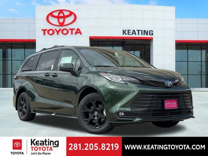 New 2025 Toyota Sienna XLE Woodland Edition