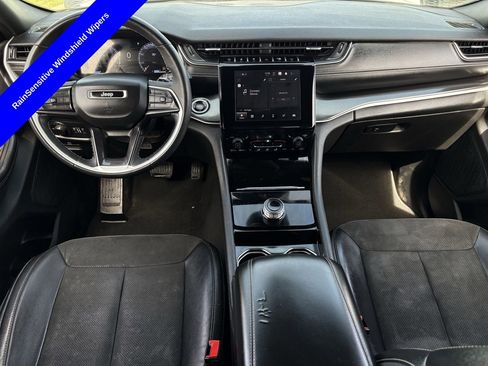 Used 2023 Jeep Grand Cherokee L Laredo image 13