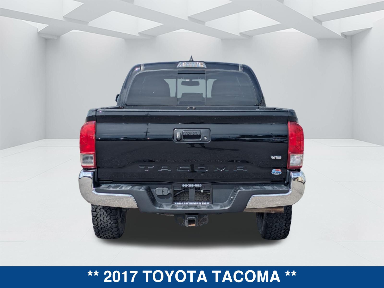 Used 2017 Toyota Tacoma TRD Off-Road w/ Tow Package (A/T) AWD/4WD image 6