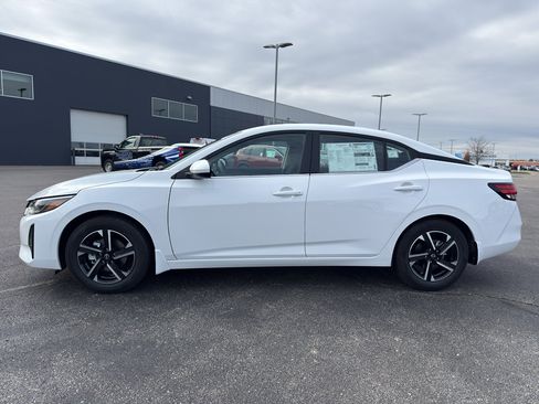 New 2025 Nissan Sentra SV image 6