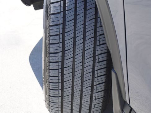 Used 2025 Honda CR-V EX-L image 5