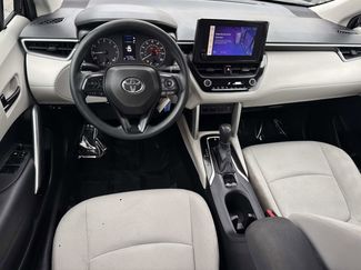 Used 2023 Toyota Corolla Cross L video 2