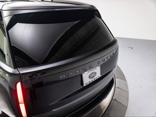 Used 2025 Land Rover Range Rover SE AWD/4WD image 31