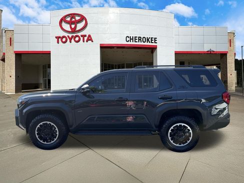 Used 2025 Toyota 4Runner TRD Off-Road Premium AWD/4WD image 8