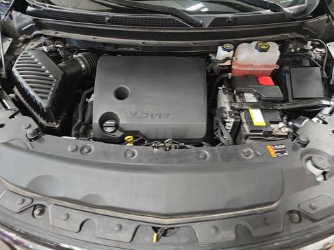 Used 2024 Buick Enclave Essence w/ LPO, Floor Liner Package FWD image 31
